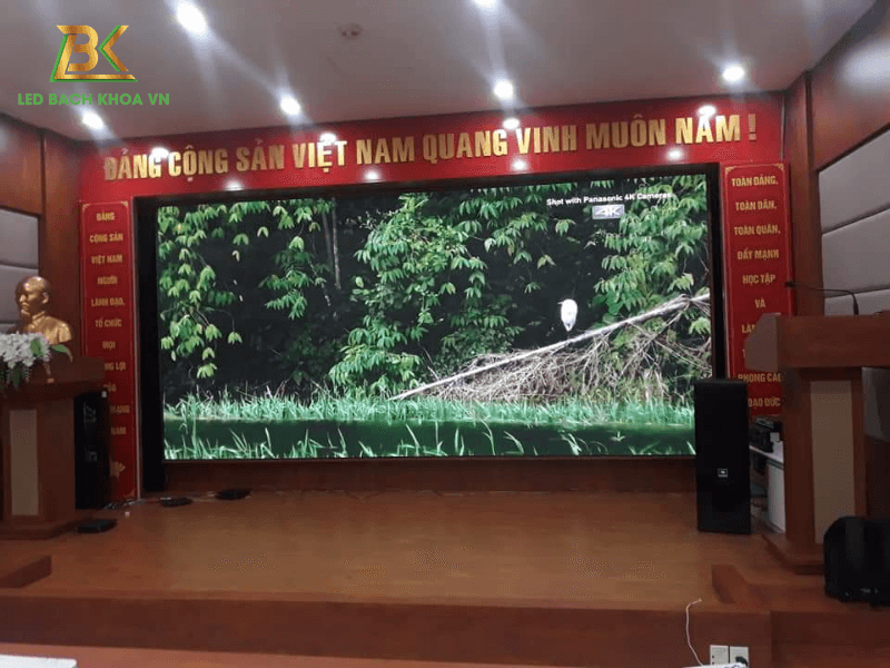 man-hinh-led-p3-trong-nha